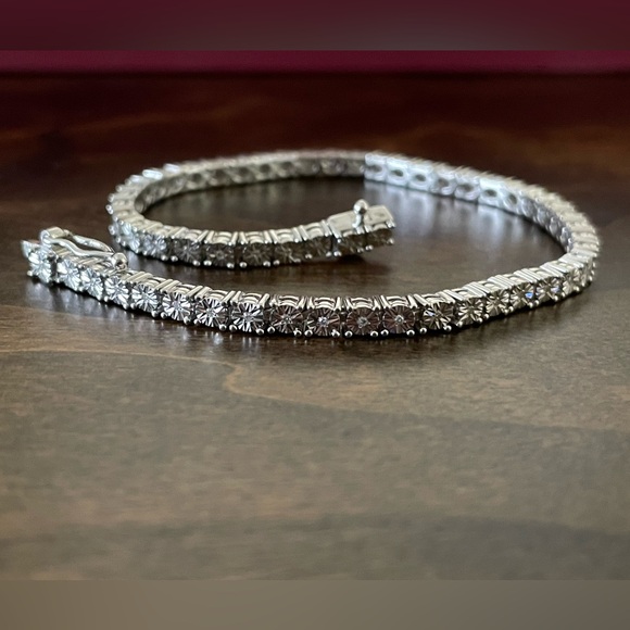 925 Sterling Silver Diamond Tennis Bracelet - Picture 3 of 10